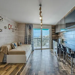https://captain-americas-apartment.tenerifehoteles.net