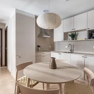 https://apartamentos-libere-malaga-la-merced.hotelsinnerja.org