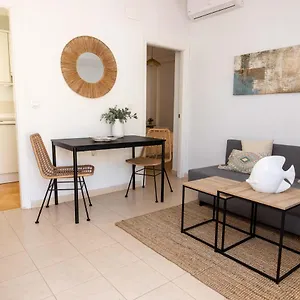 https://apartamento-pedregalejo-playa.1costadelsol.com